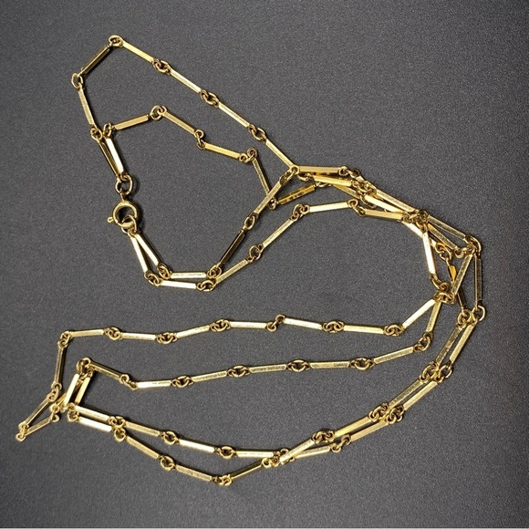 Vintage Gold Tone Double Strand Necklace - Picture 2 of 8